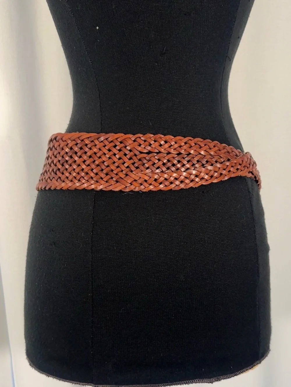Vintage Chunky Brown Woven Leather Belt - Picture 4 of 7
